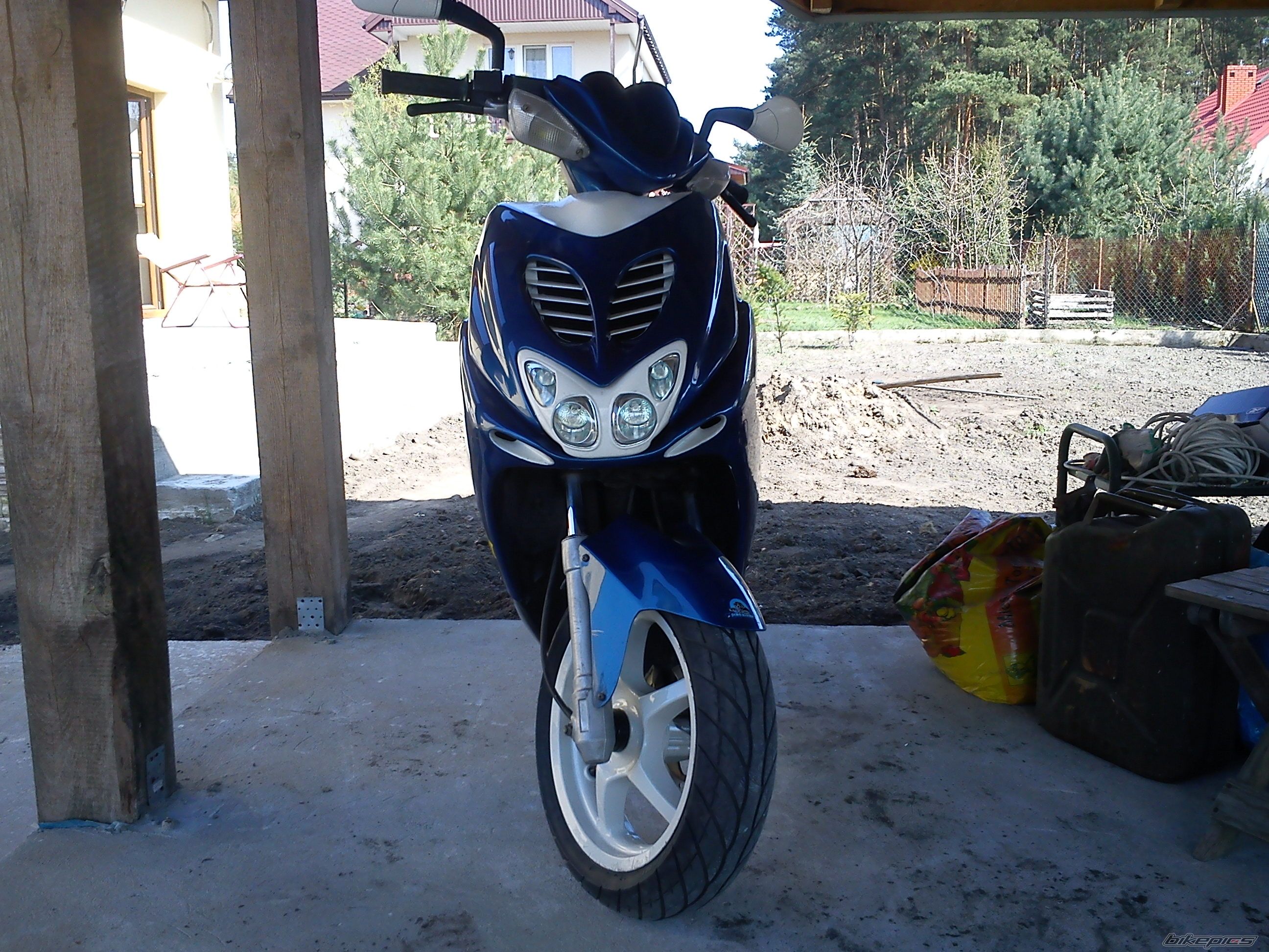 Photo 2209834