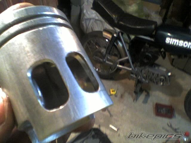Photo 2244683