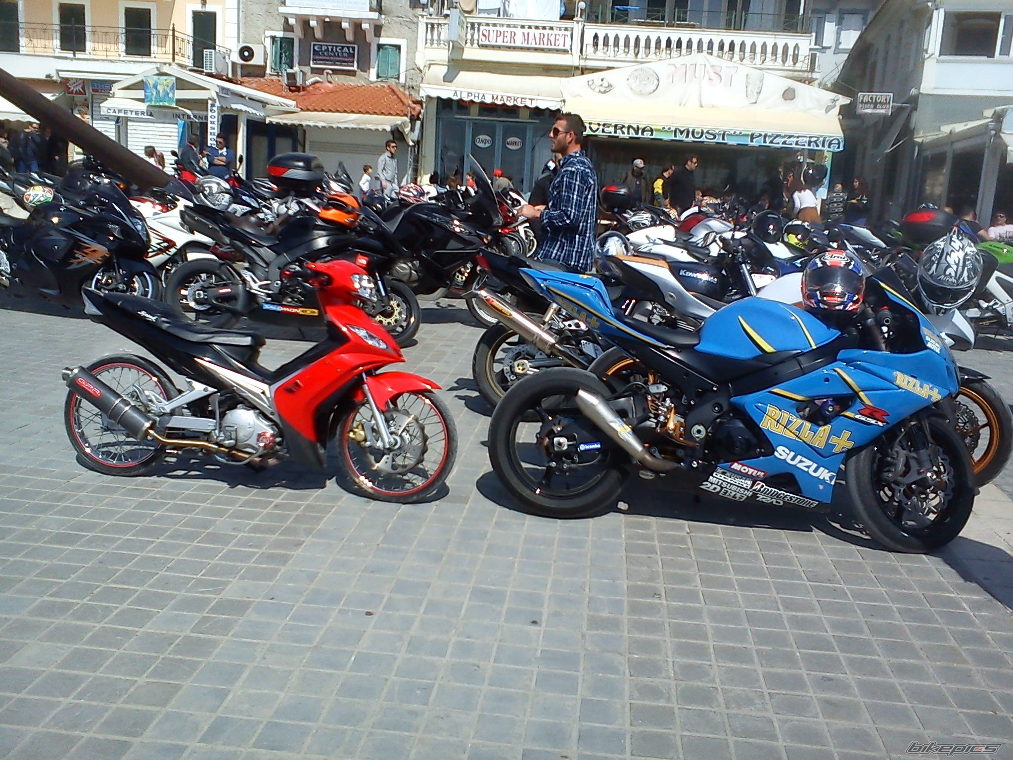 Photo 2368382
