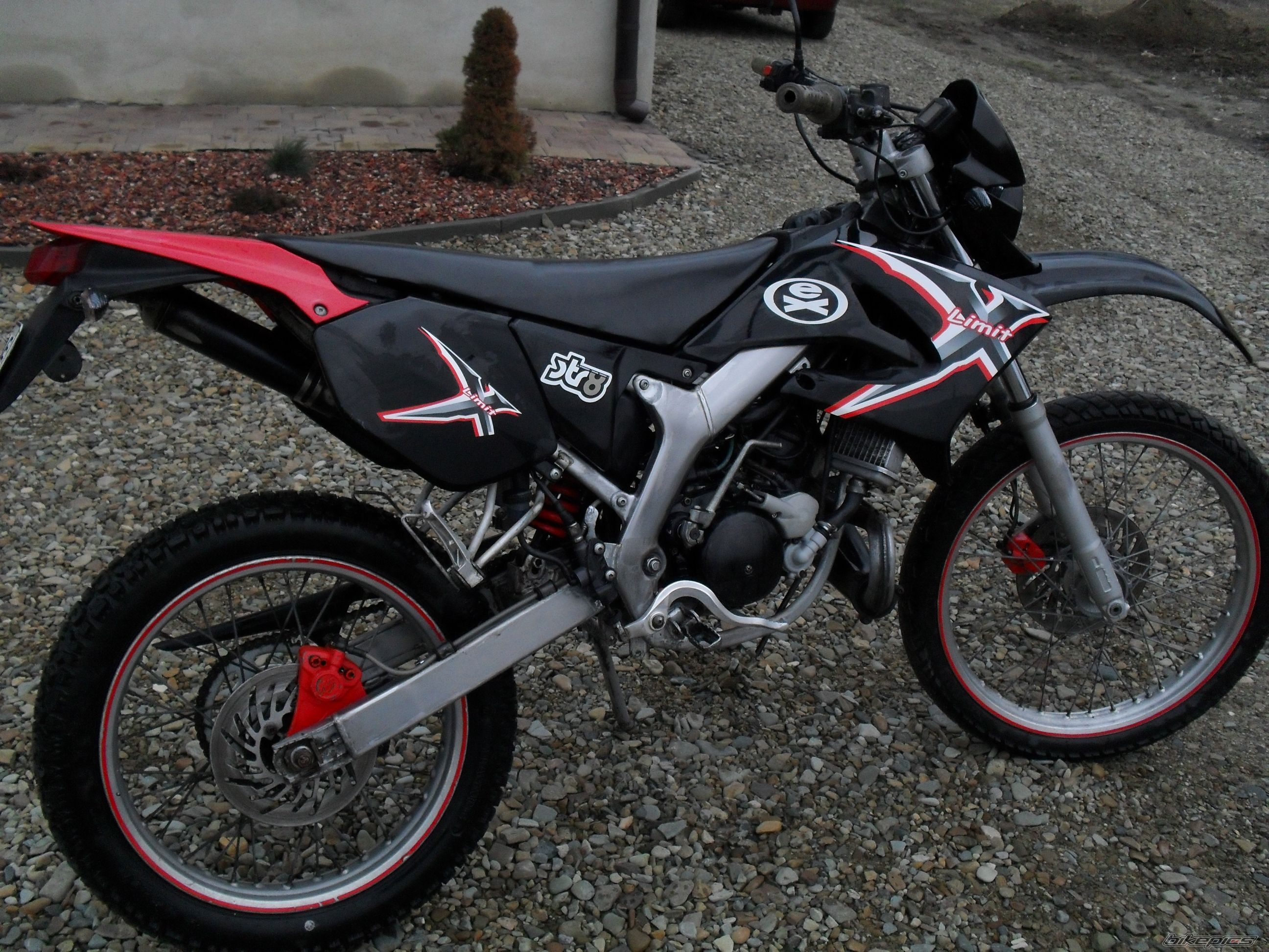 Photo 2369935