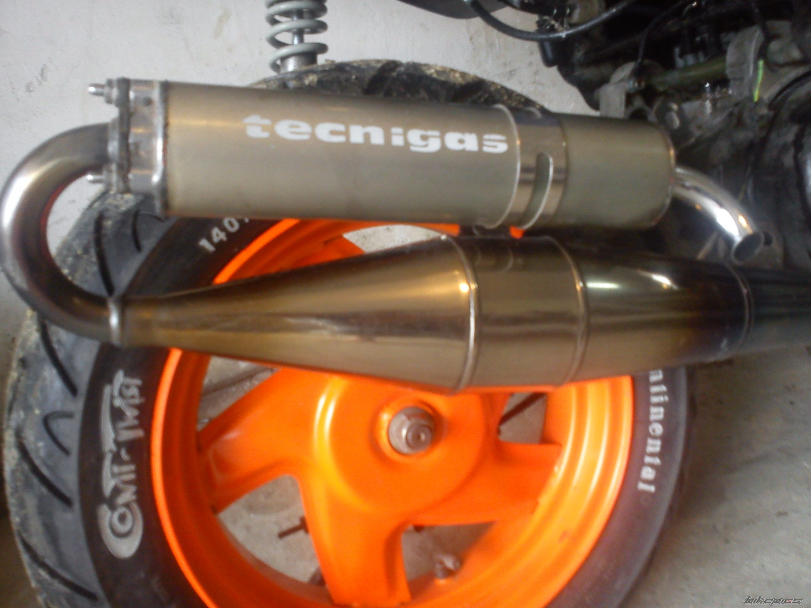 Photo 2378894