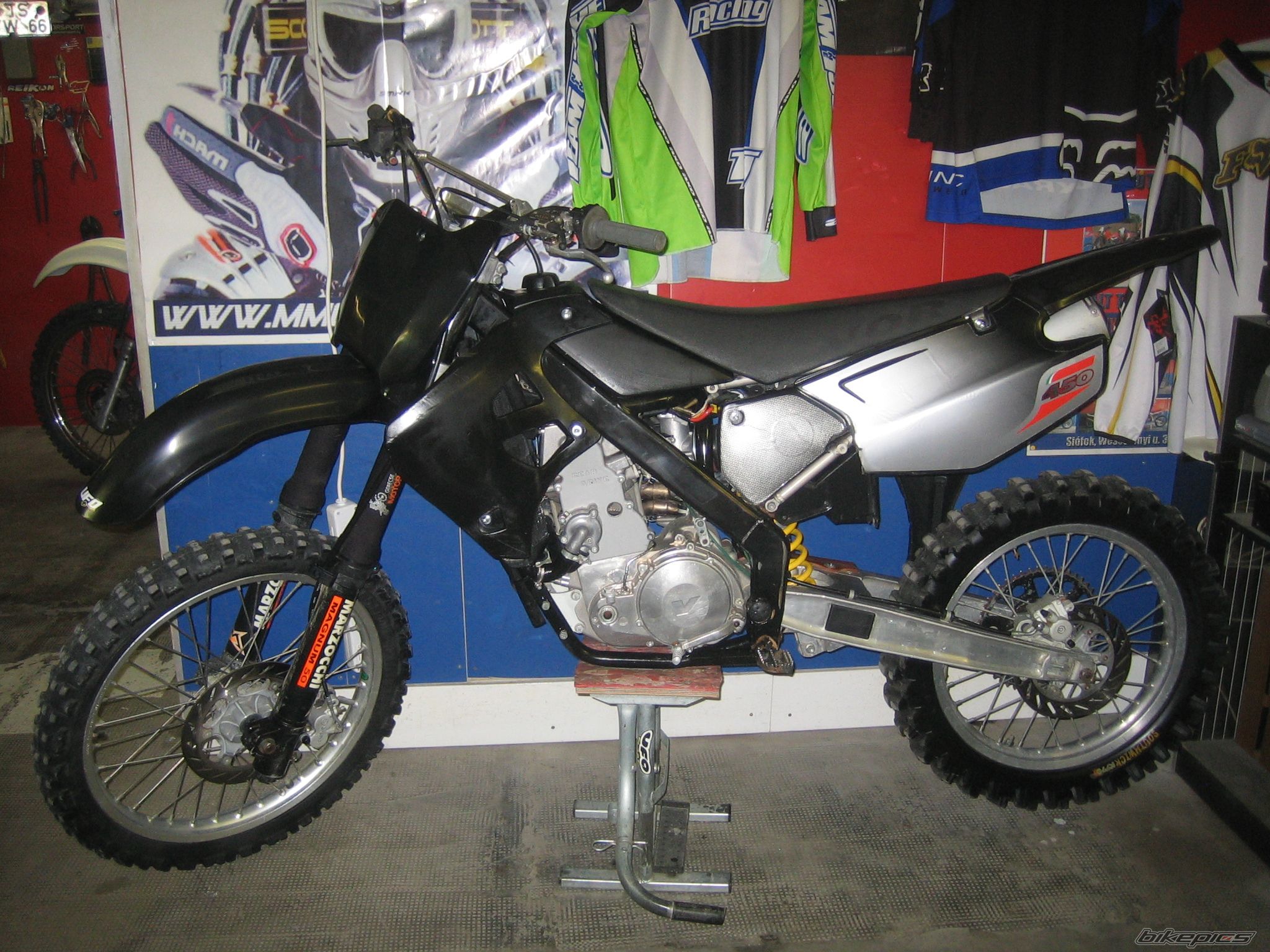 Photo 2382430