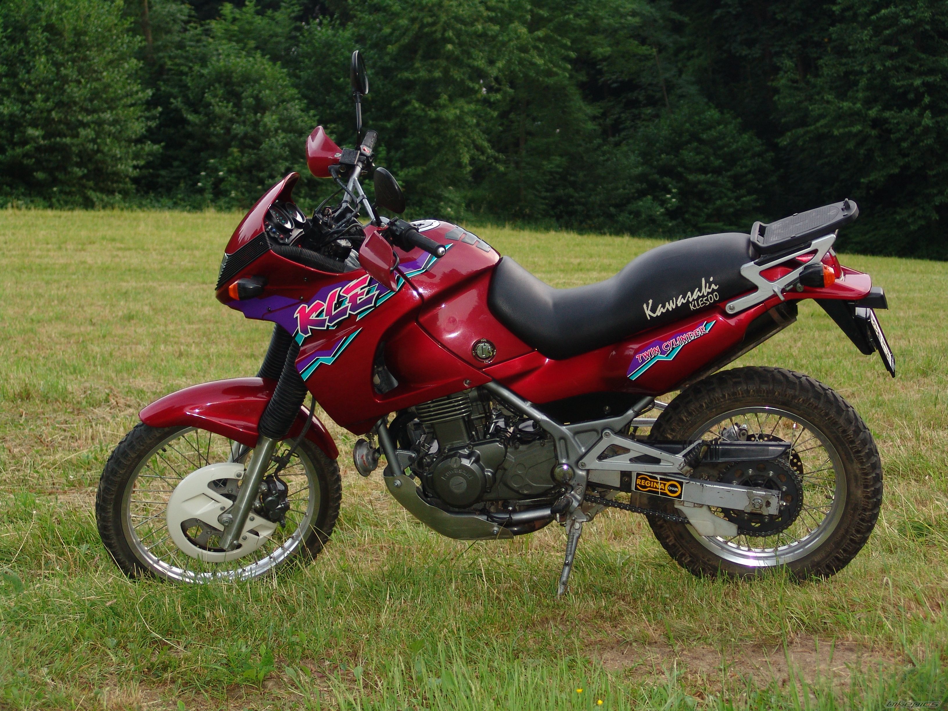 Photo 2382829