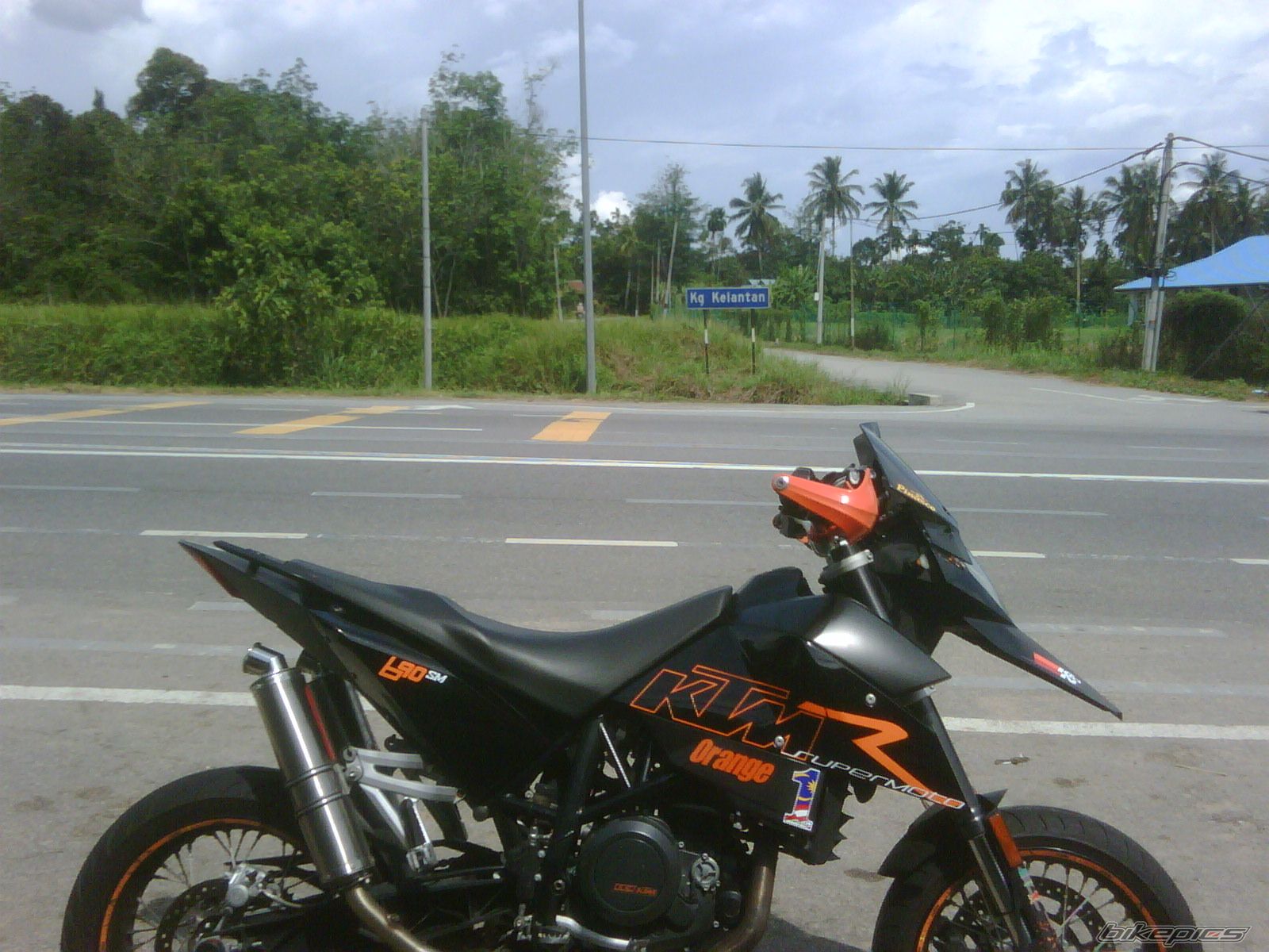 Photo 2390436