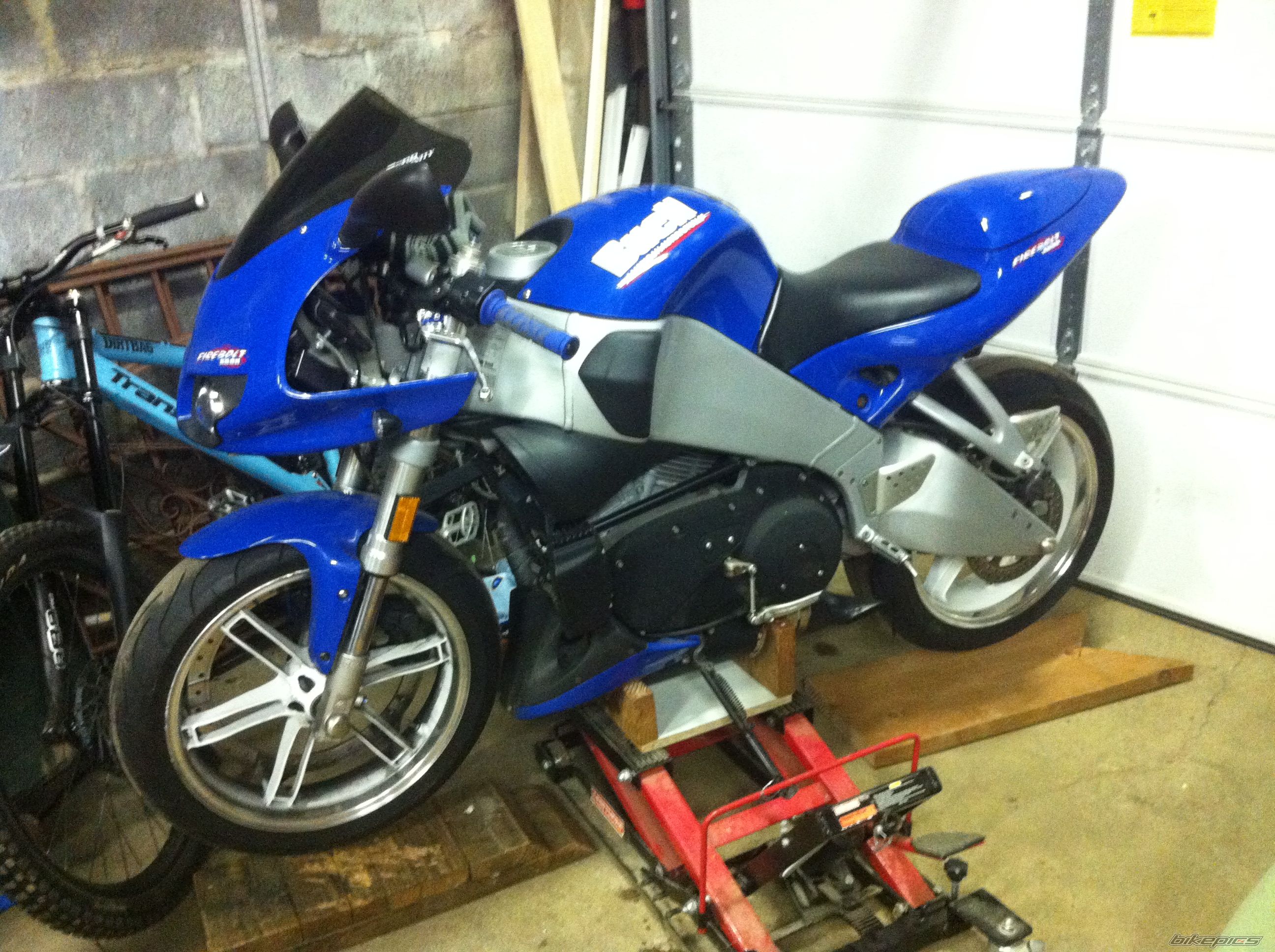 Photo 2393496