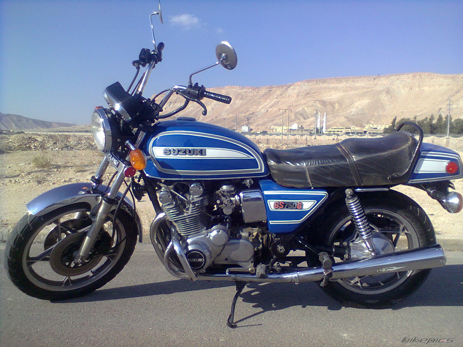 Photo 2403484