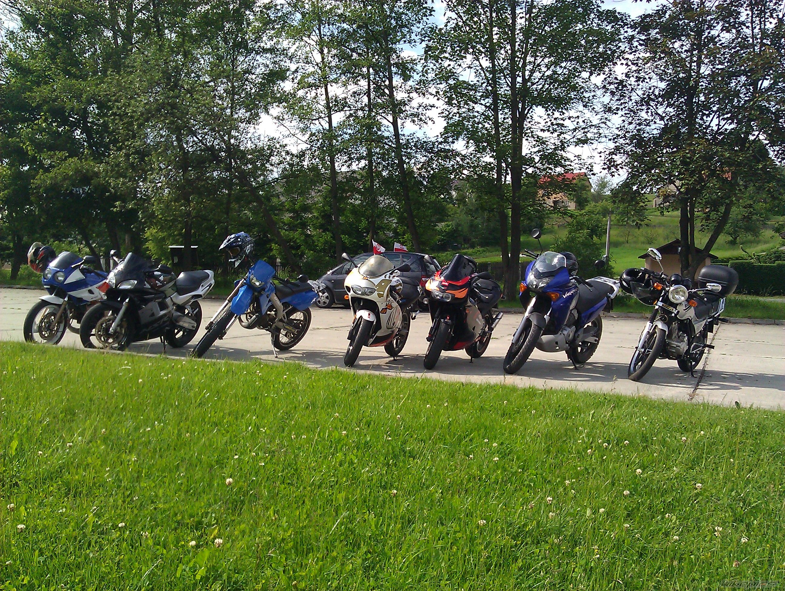Photo 2412153