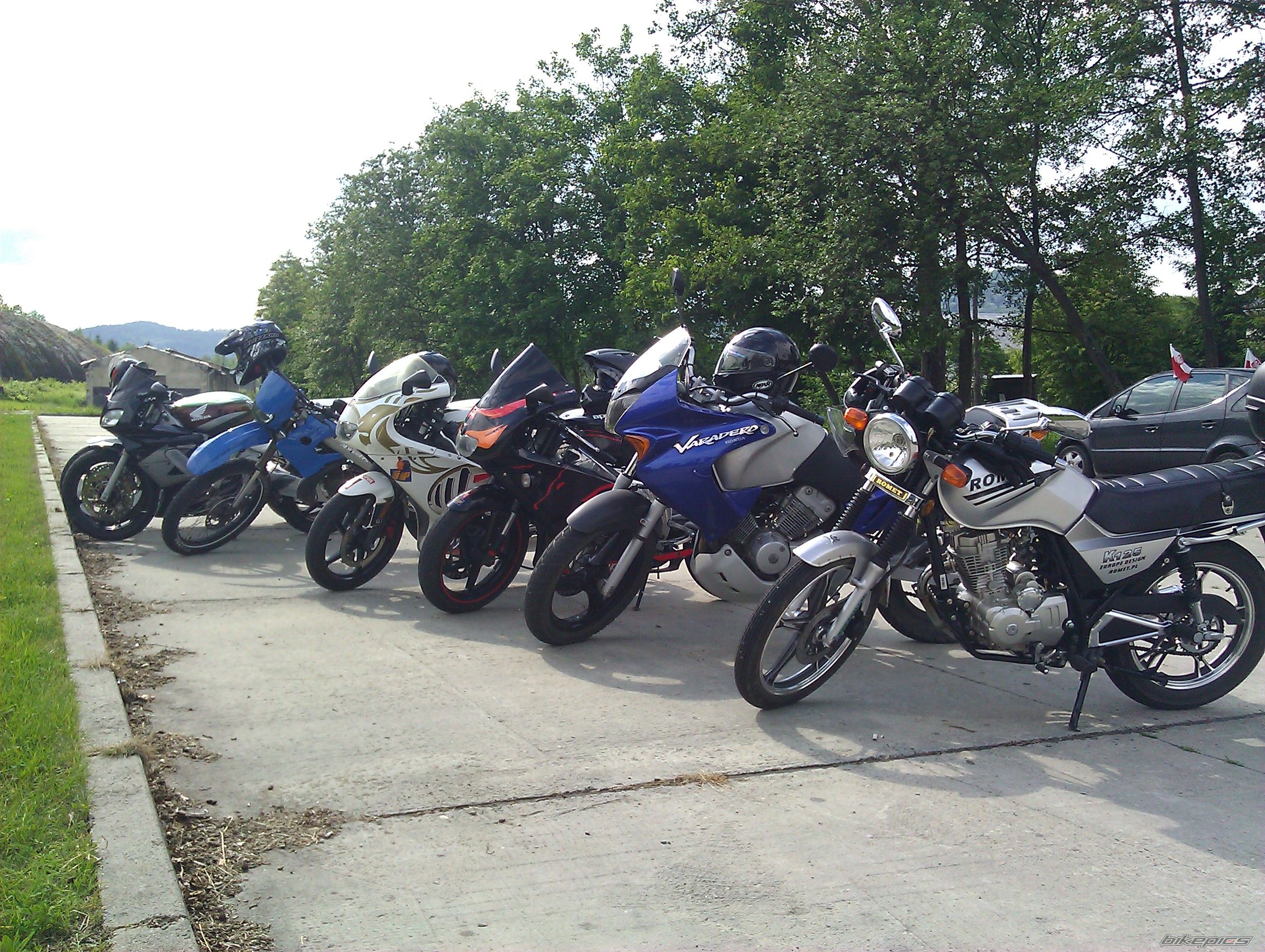Photo 2412156