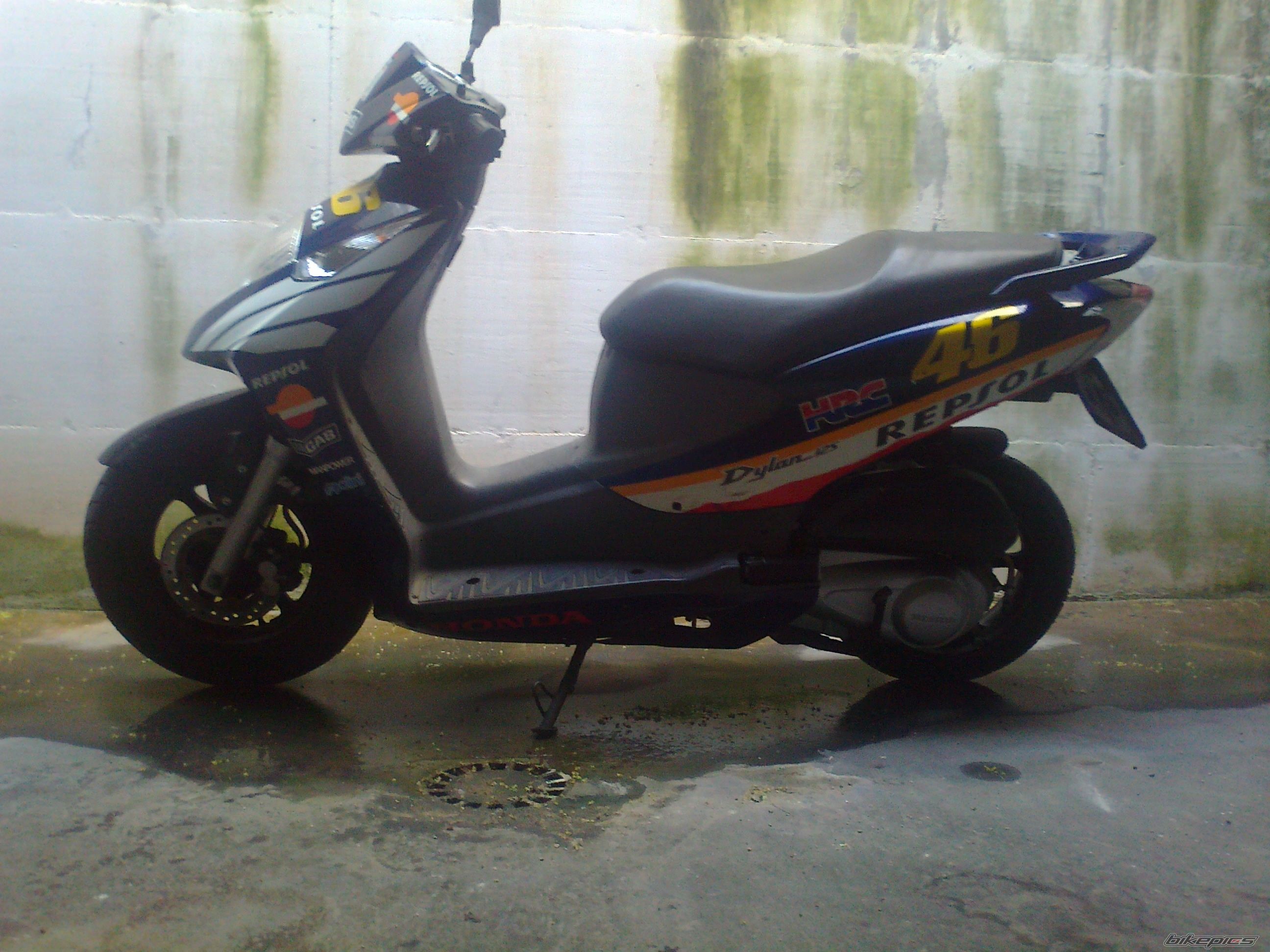 Photo 2418397