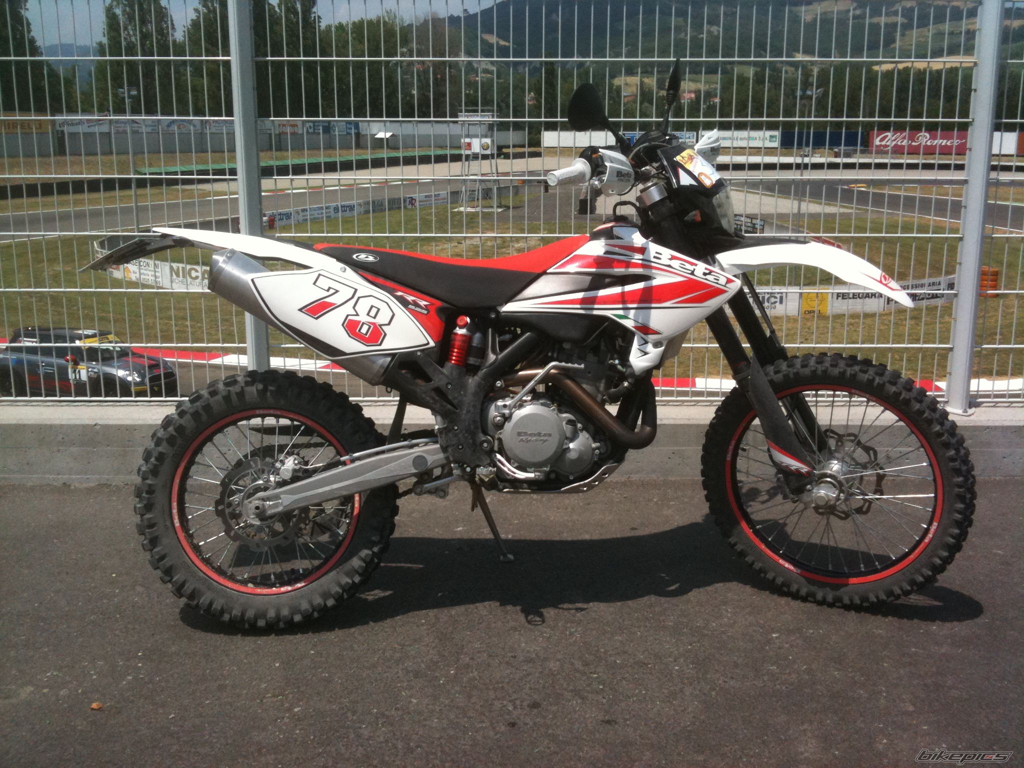 Photo 2422594