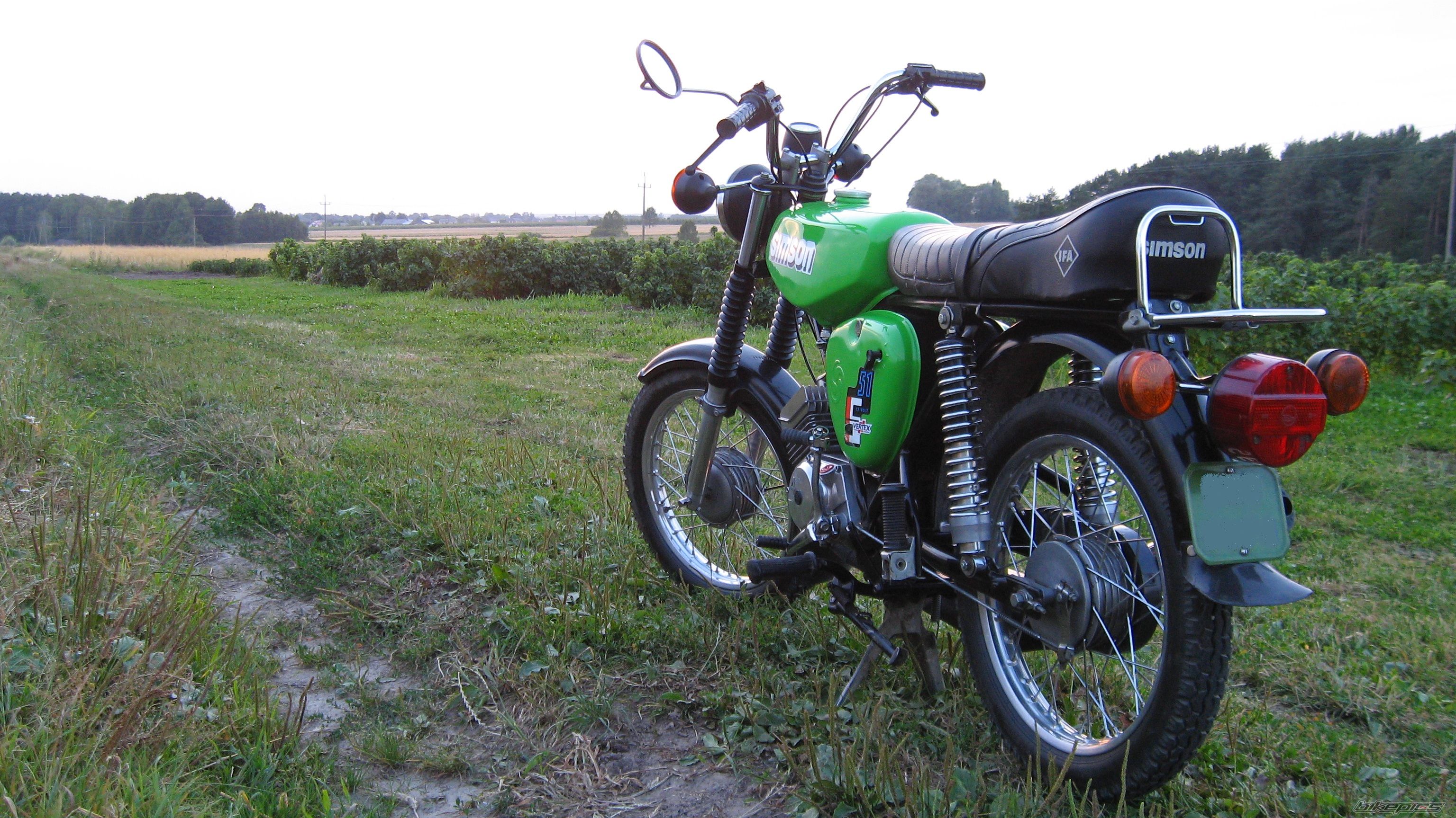Photo 2433689