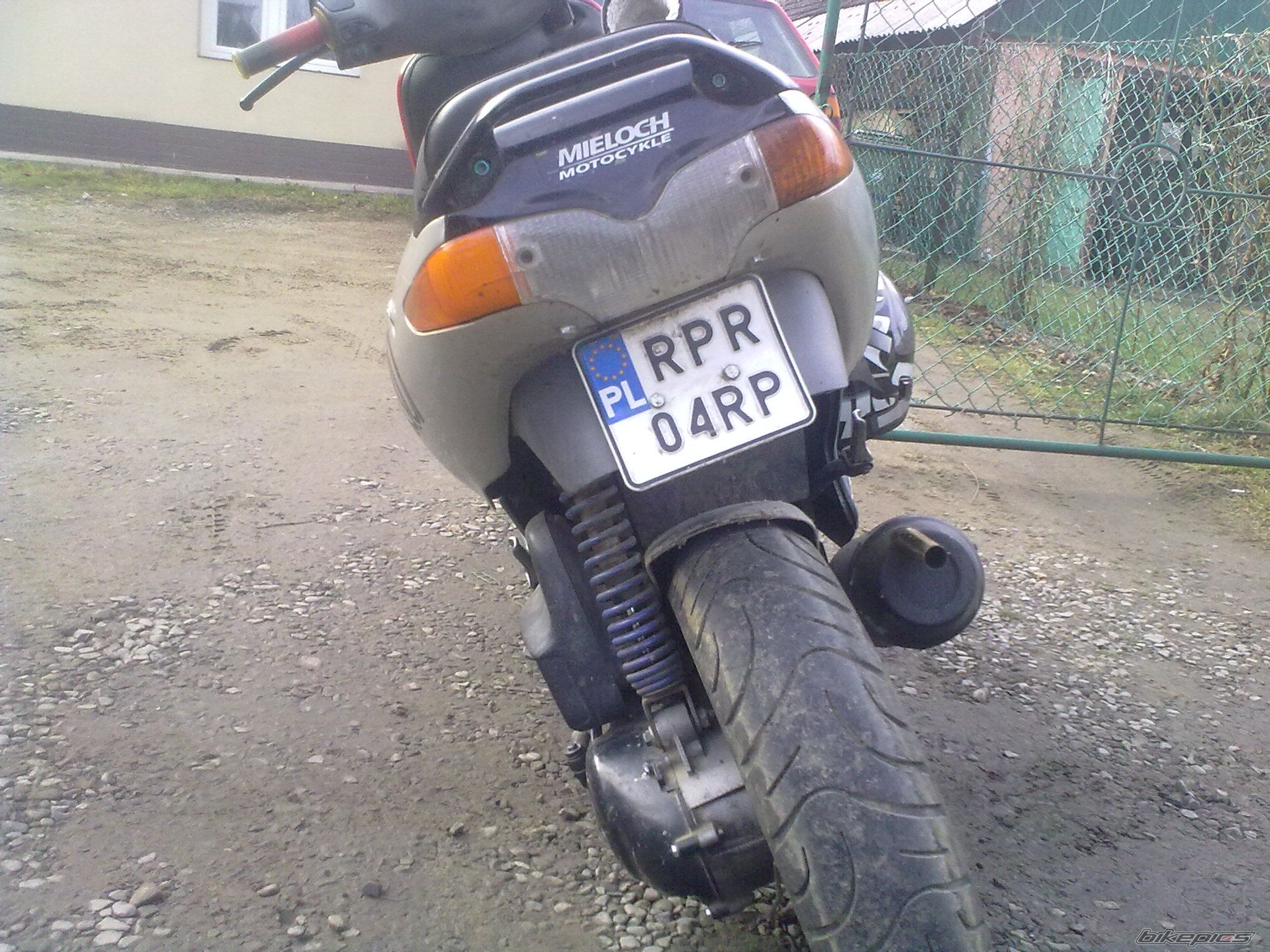Photo 2437835