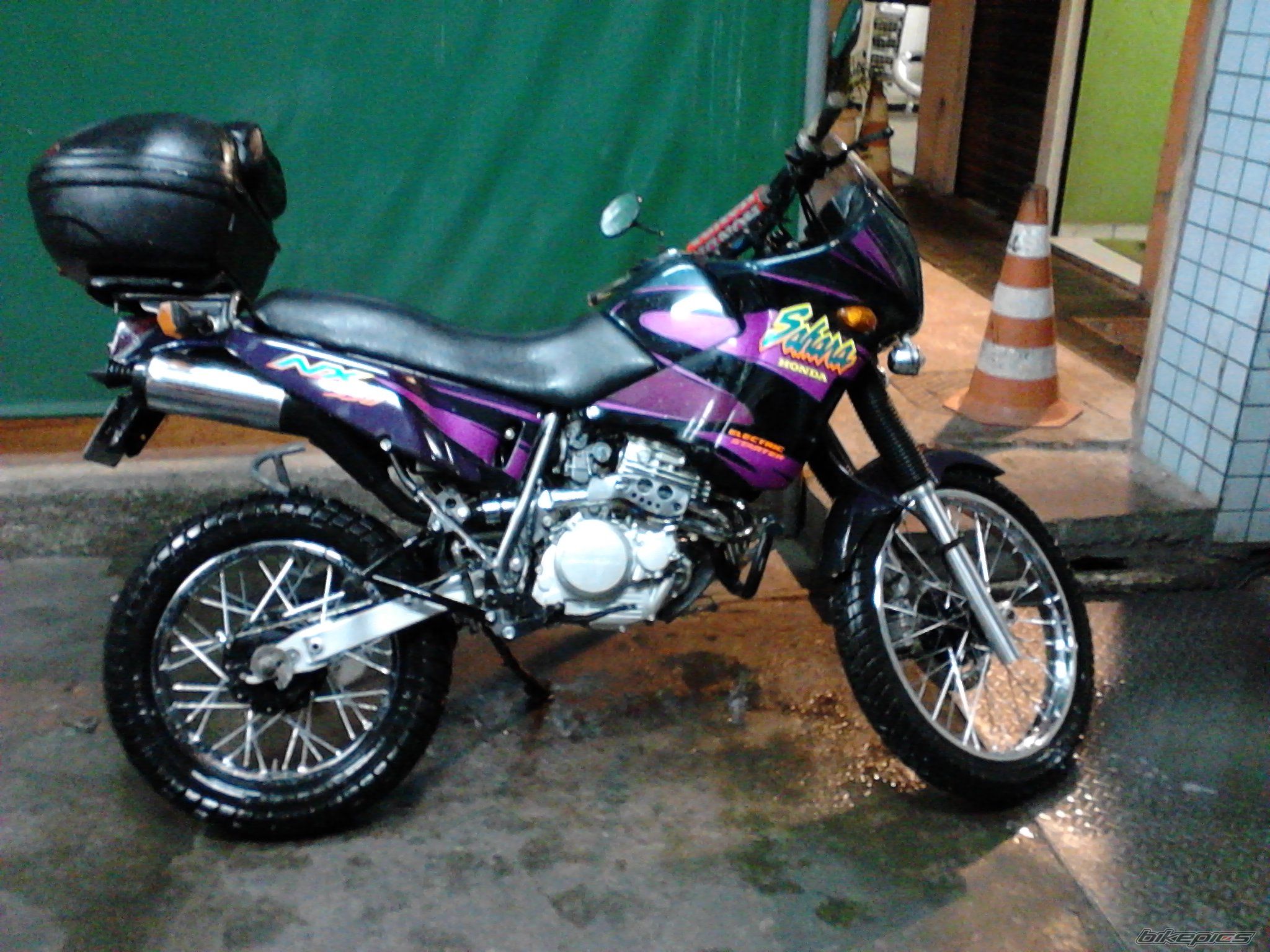 Photo 2438729