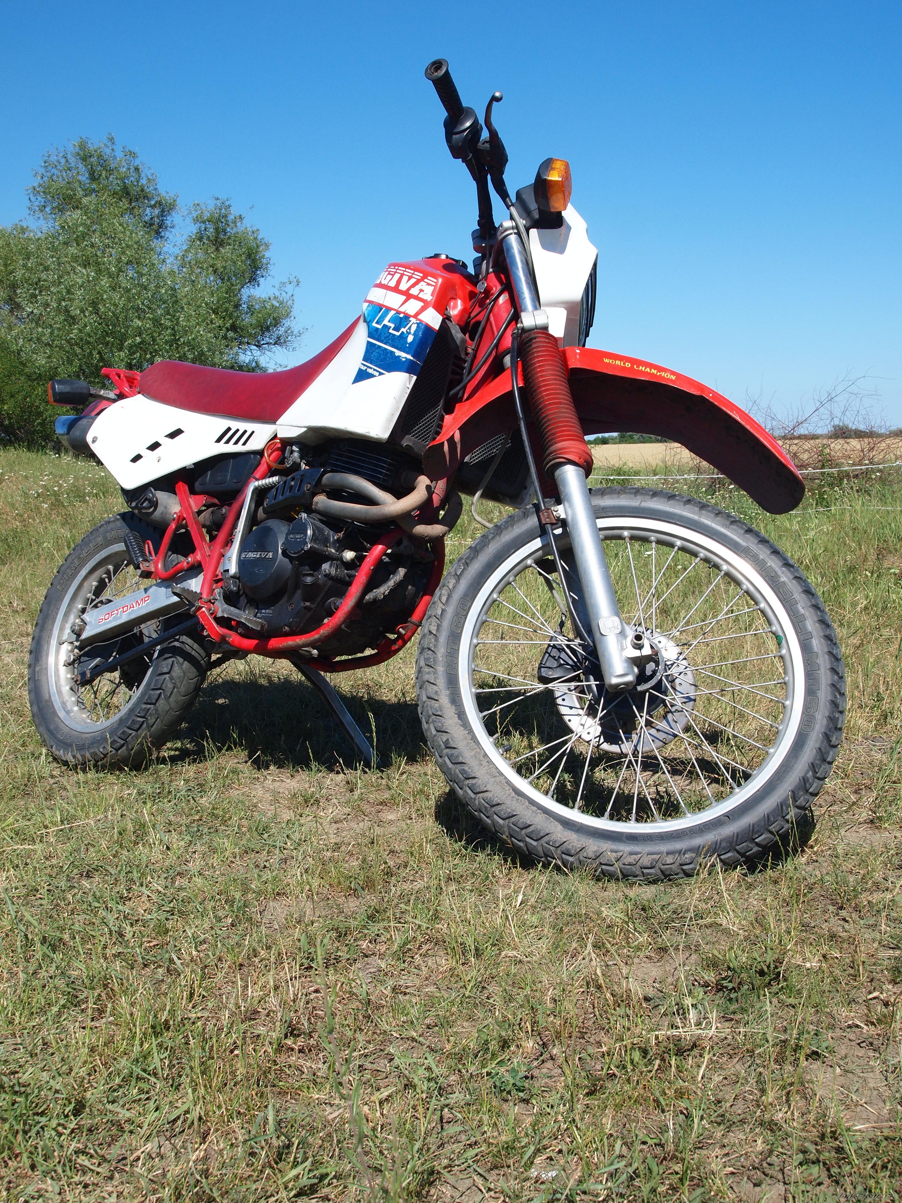 Photo 2439207
