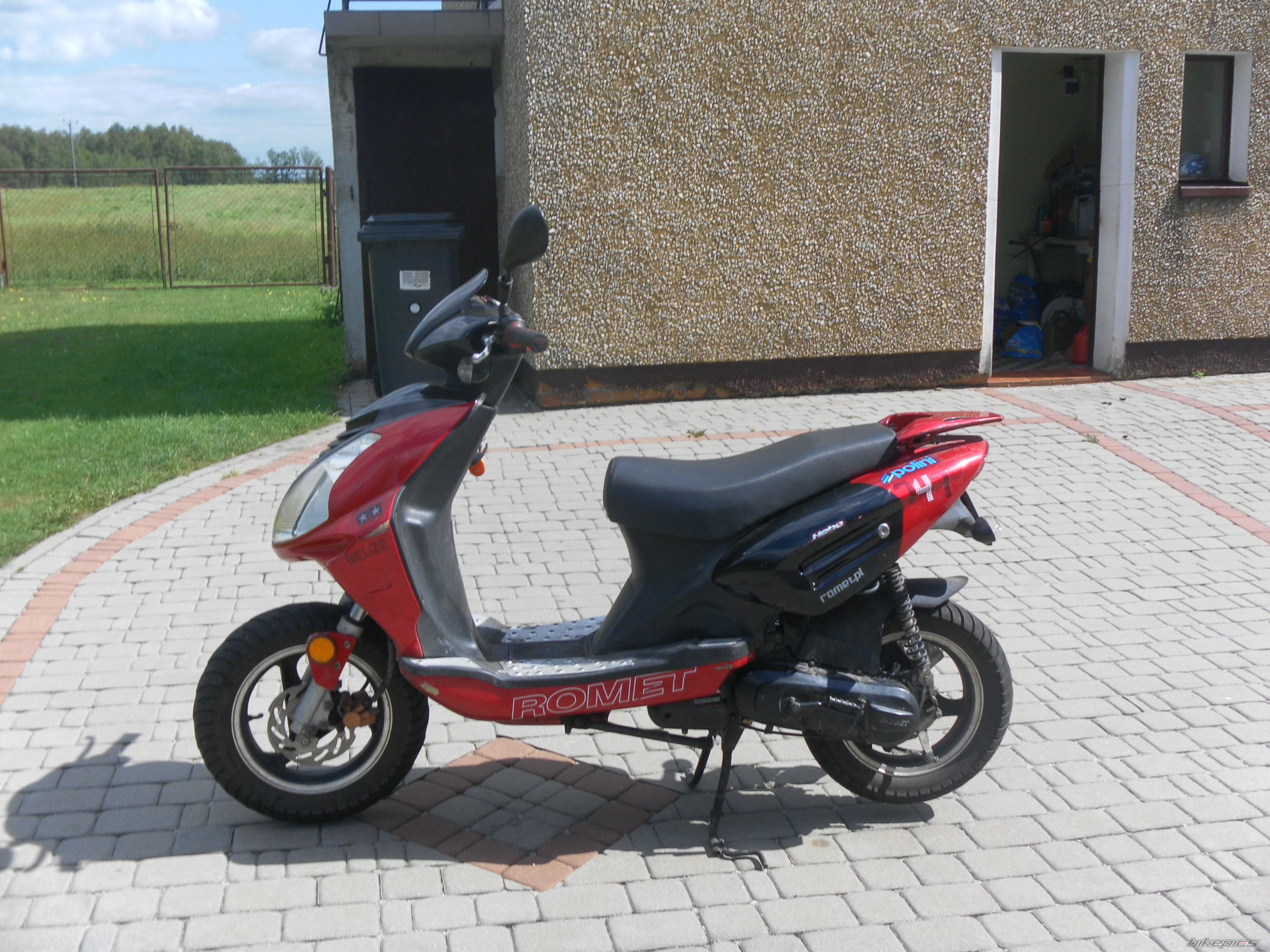 Photo 2447449