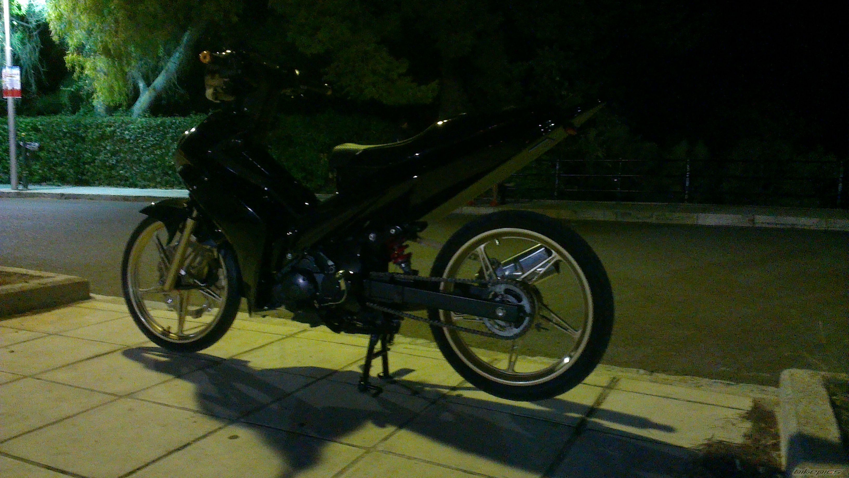 Photo 2451005