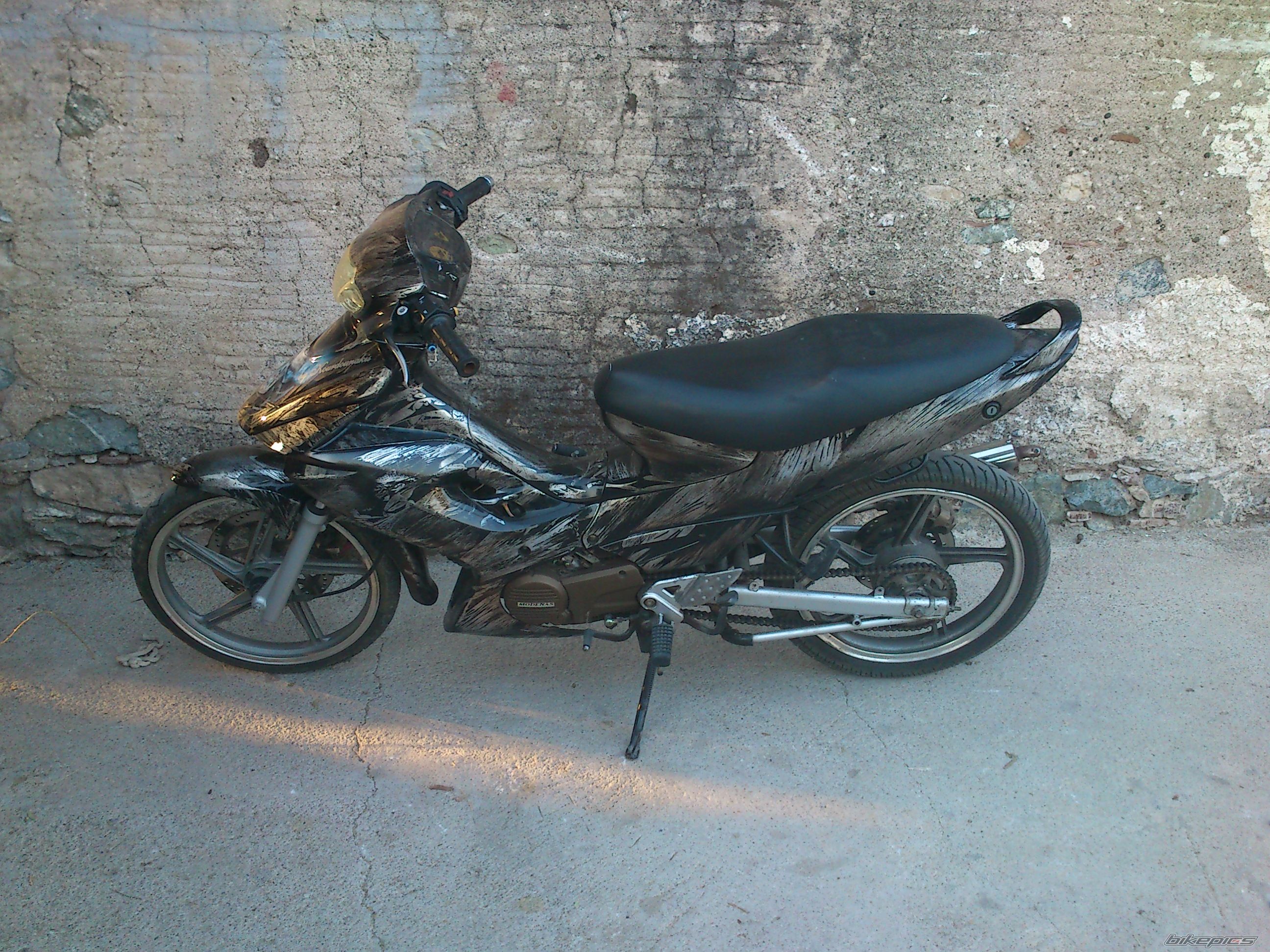 Photo 2464137