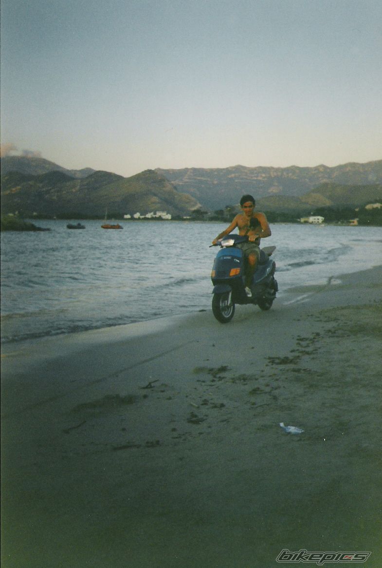 Photo 2479440