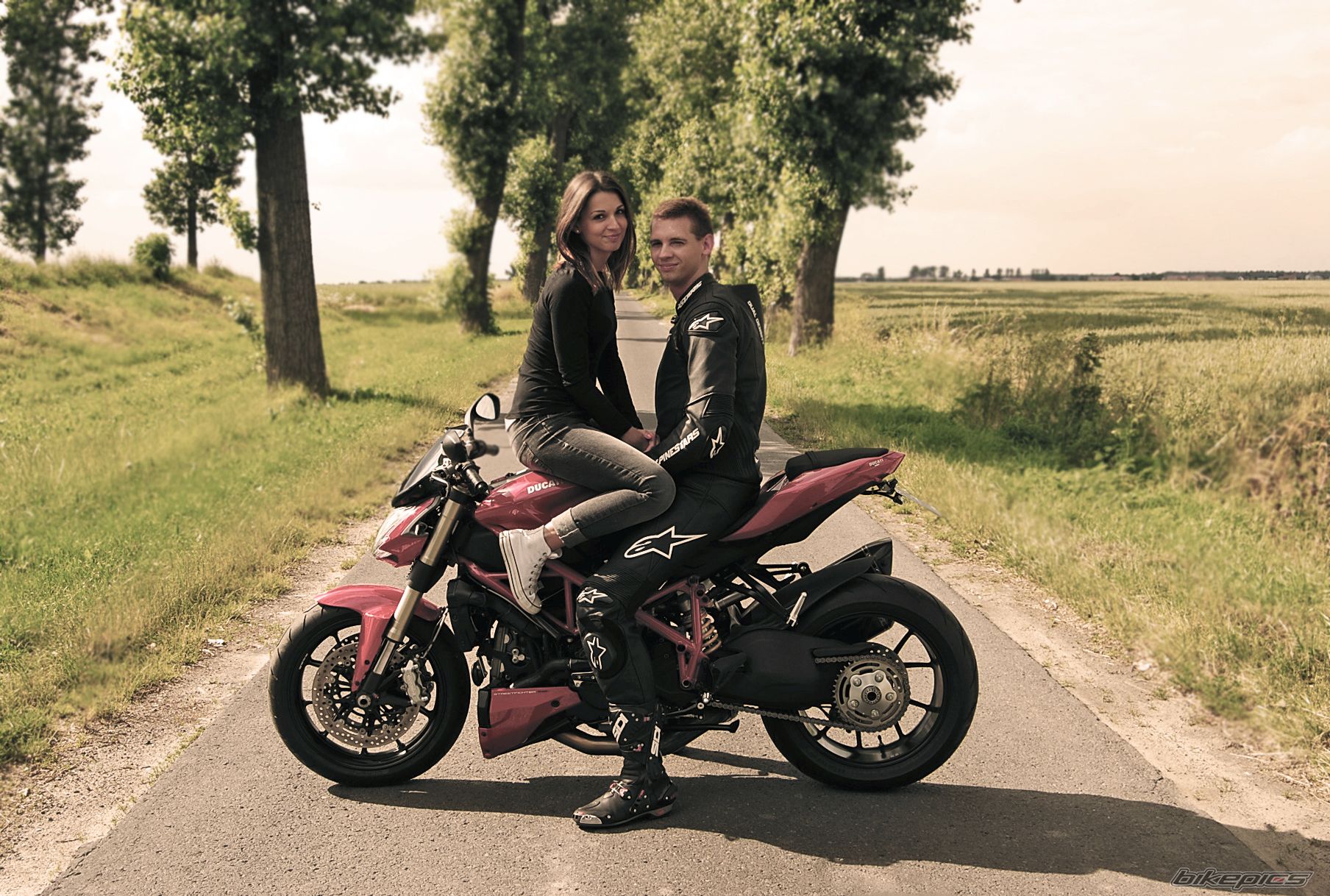 Bike Photo 2572021