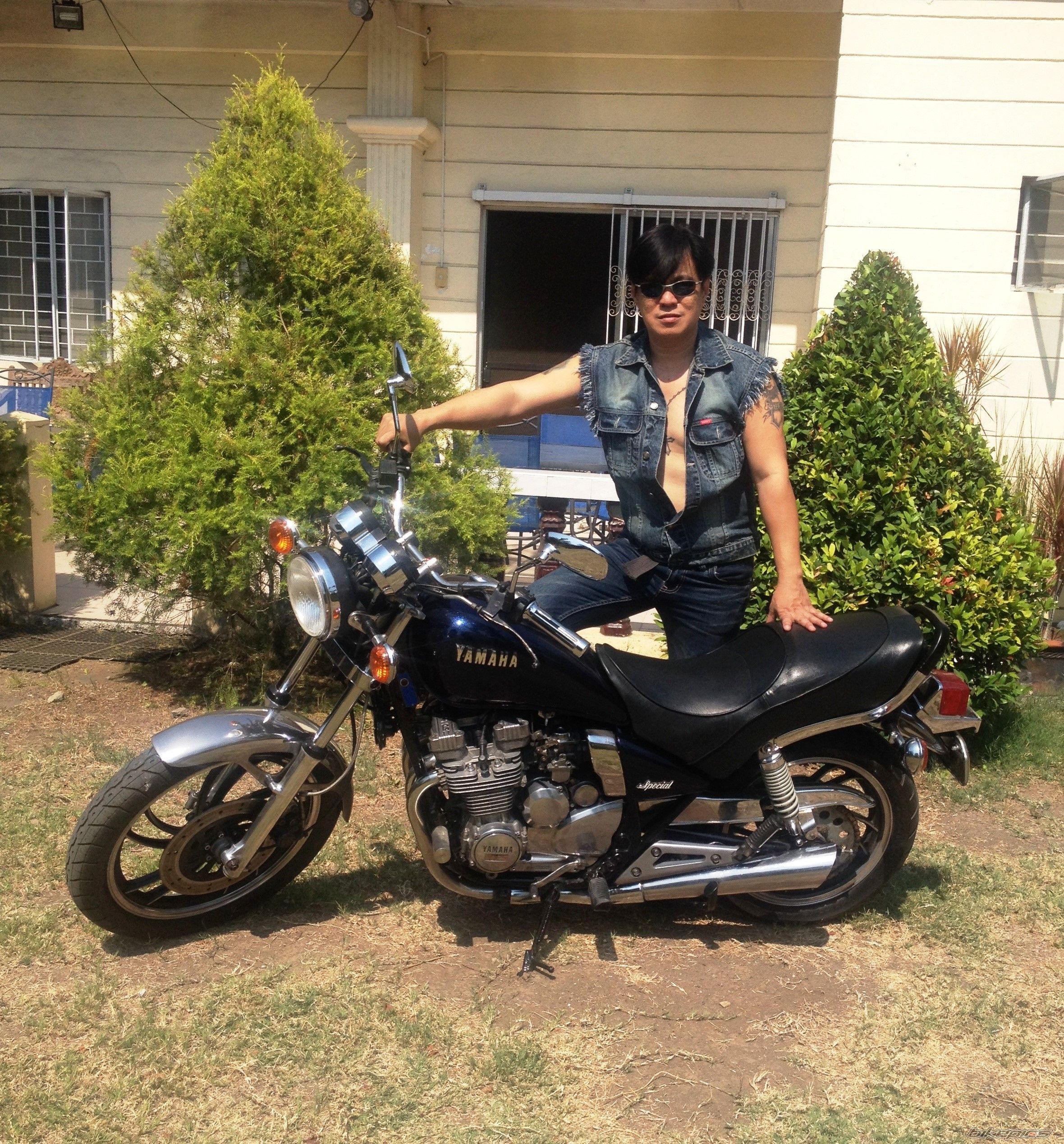 XJ 400