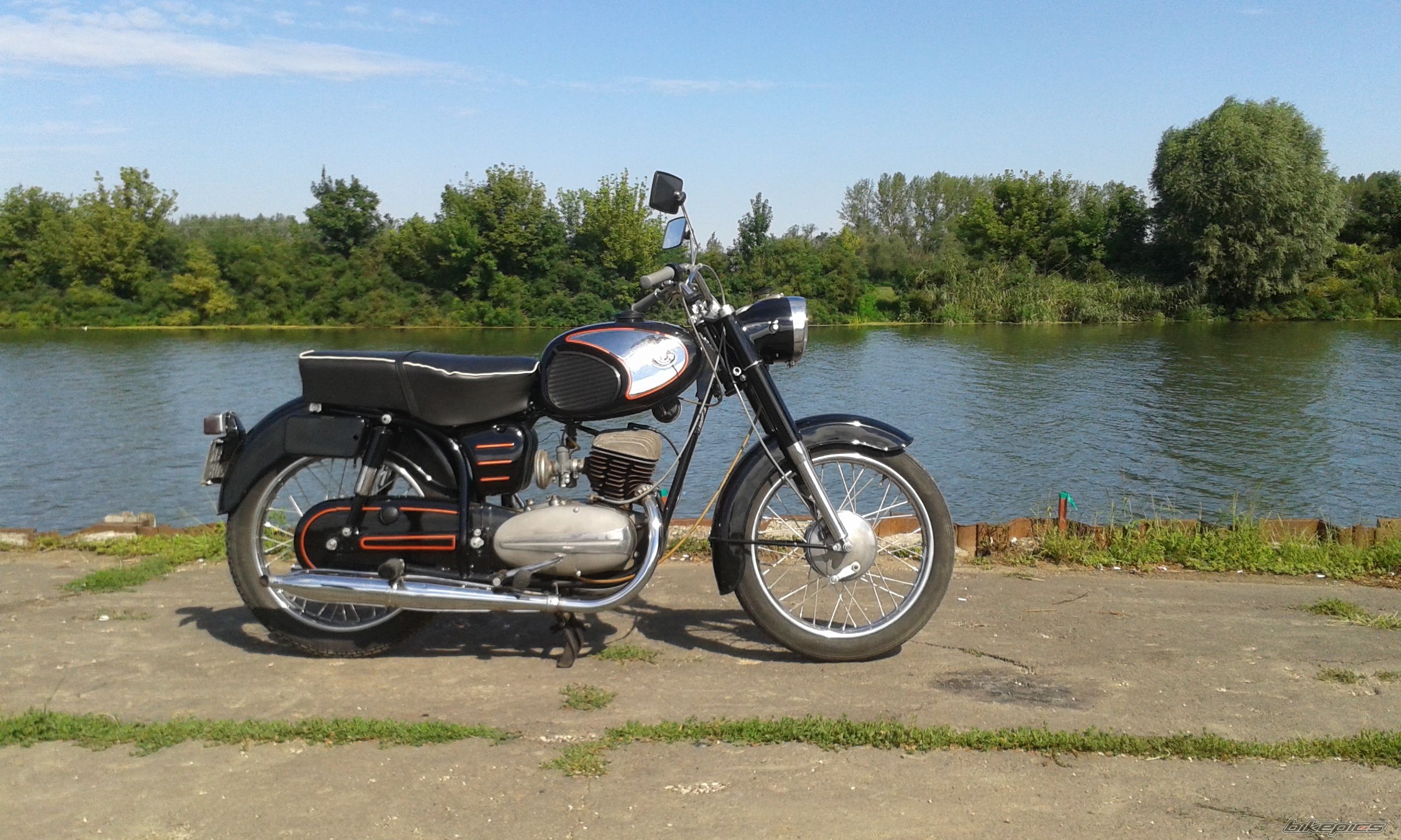 Photo 2690256