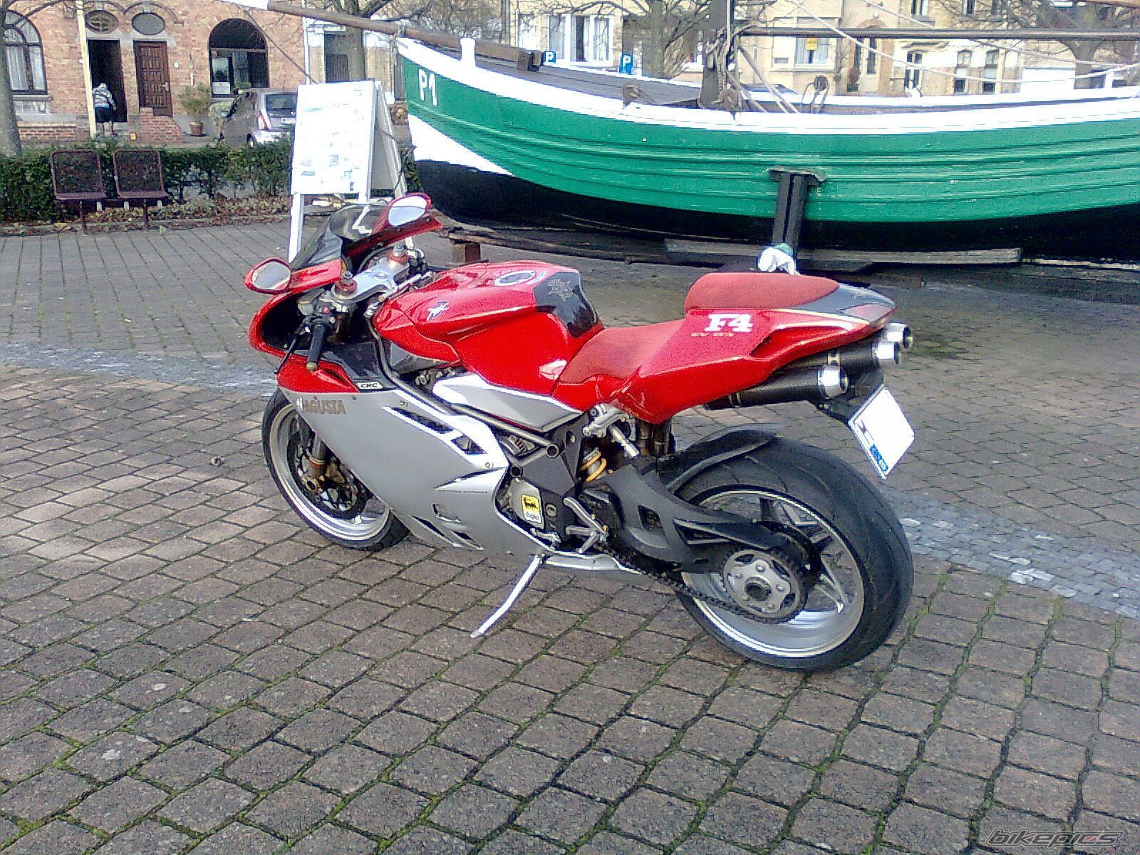 Photo 2715839