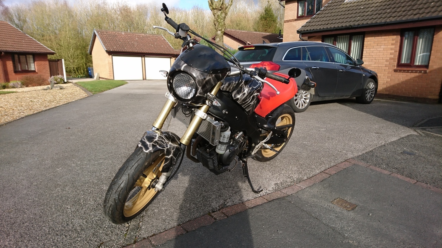 SZR 660