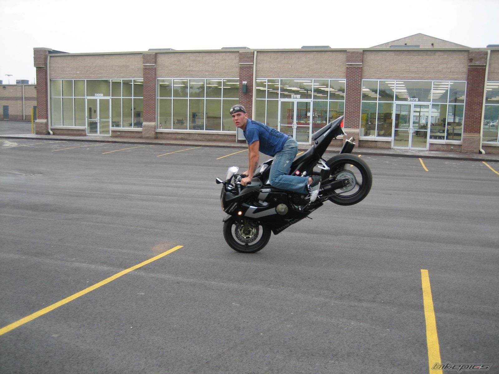 Bike Photo 679037