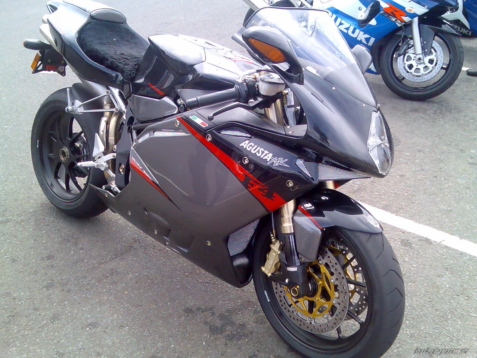 Photo 766233