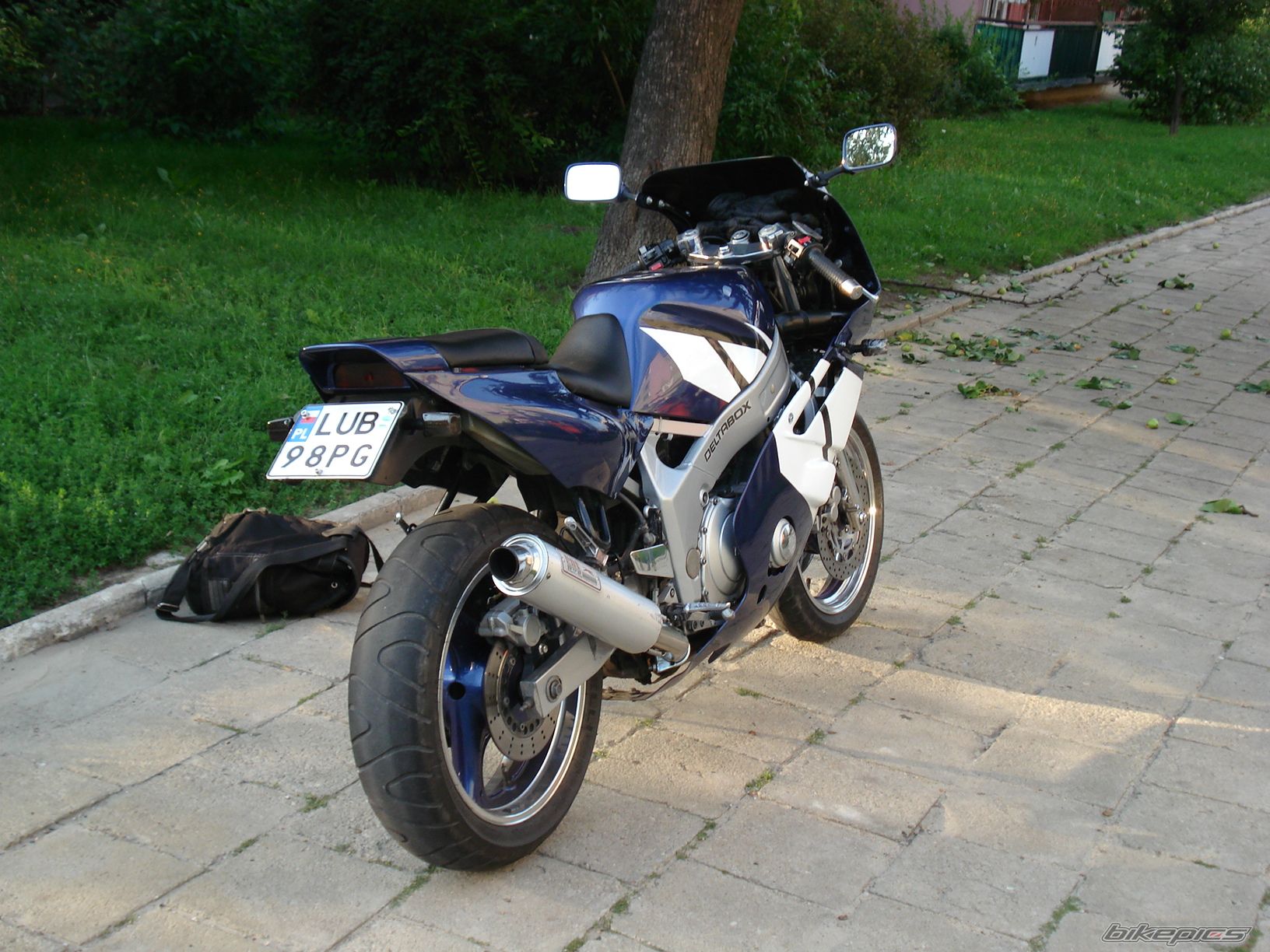 Photo 860438