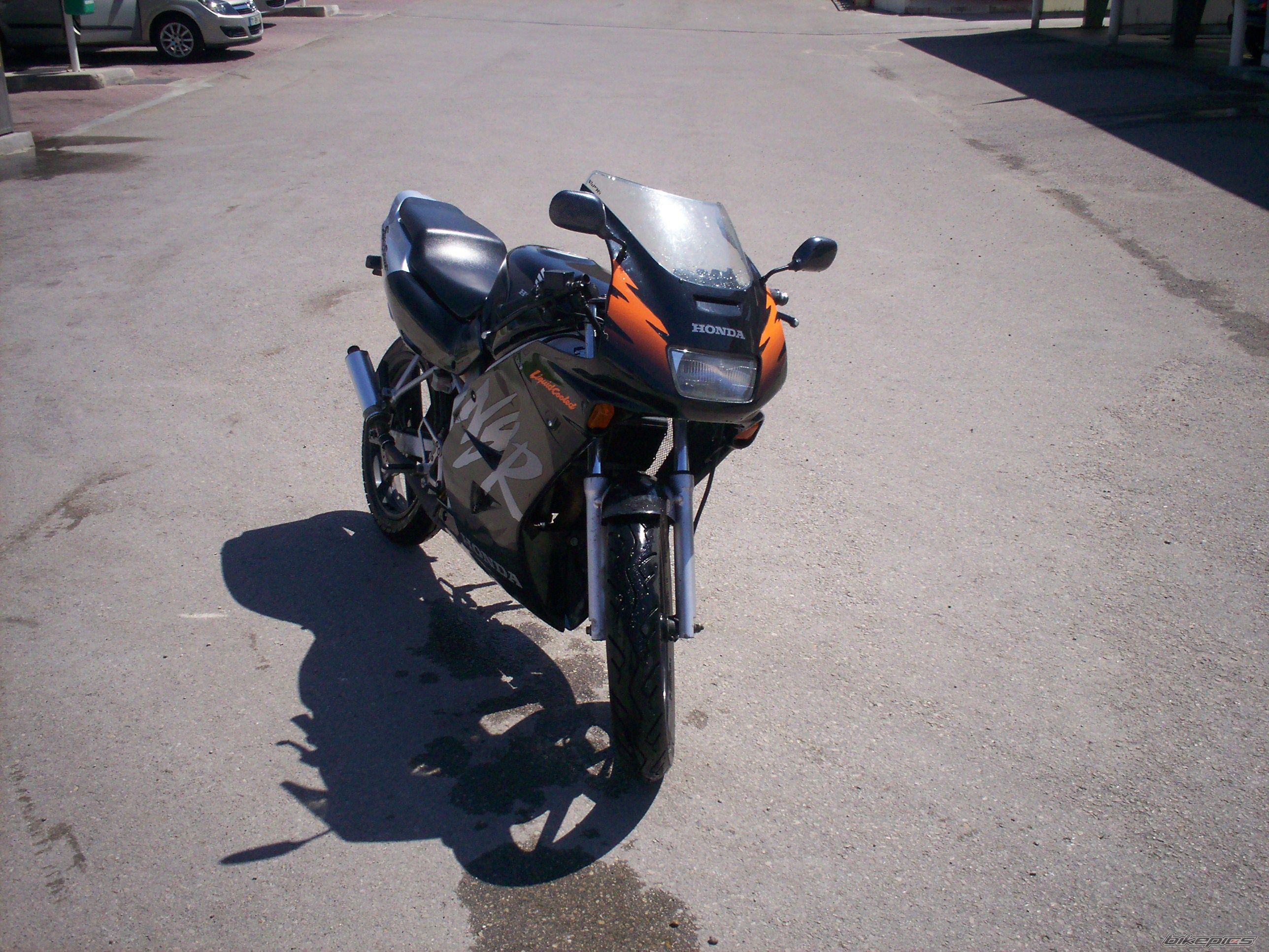 Photo 919975