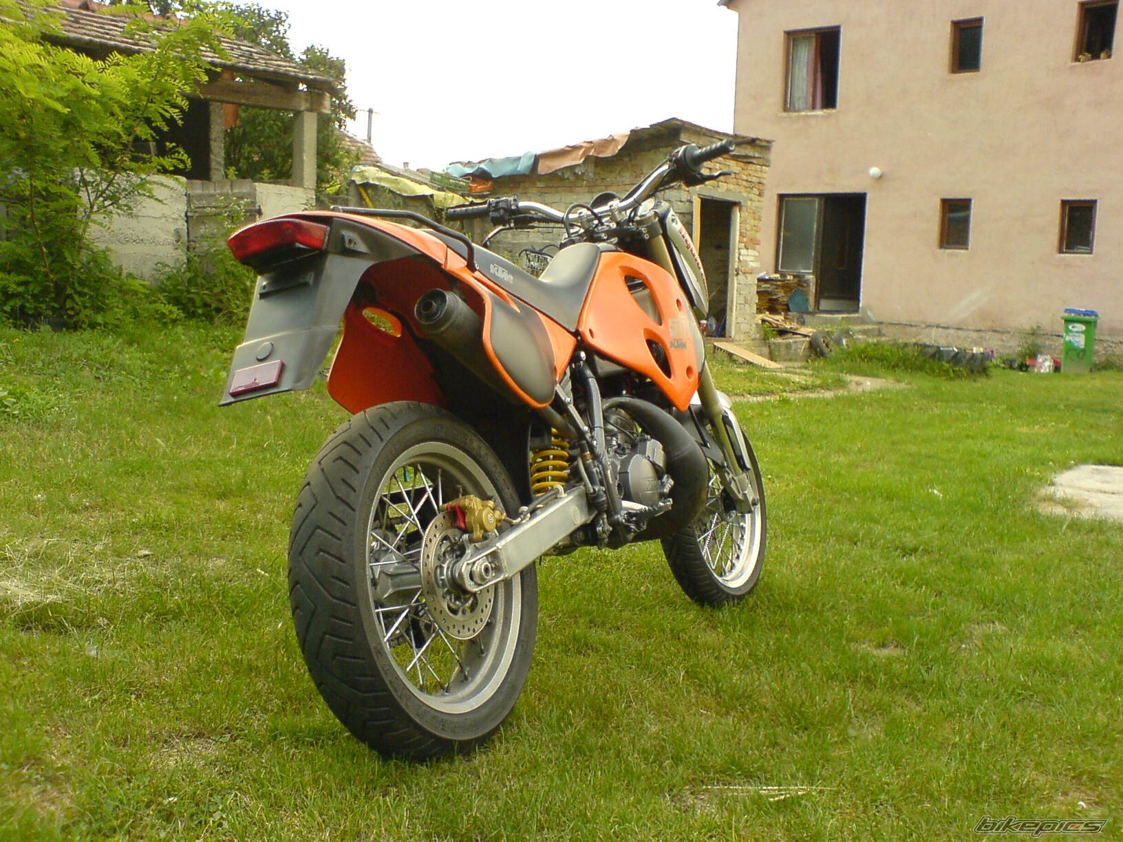 Bike Photo 930329