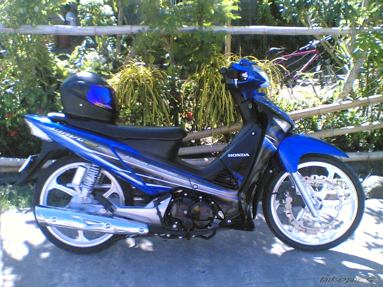 Bike Photo 932178