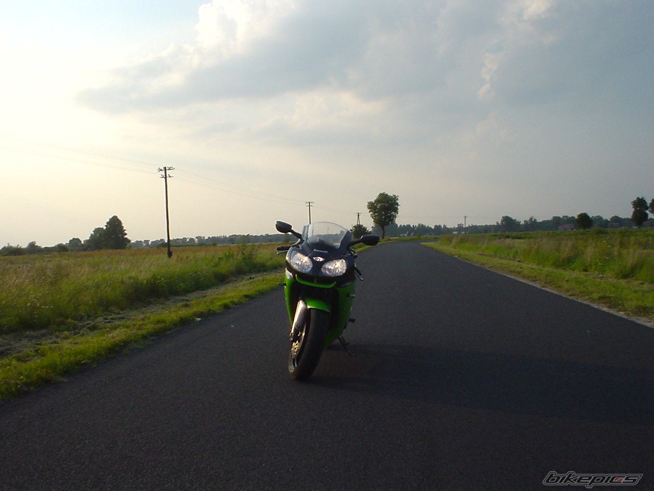 Bike Photo 988081