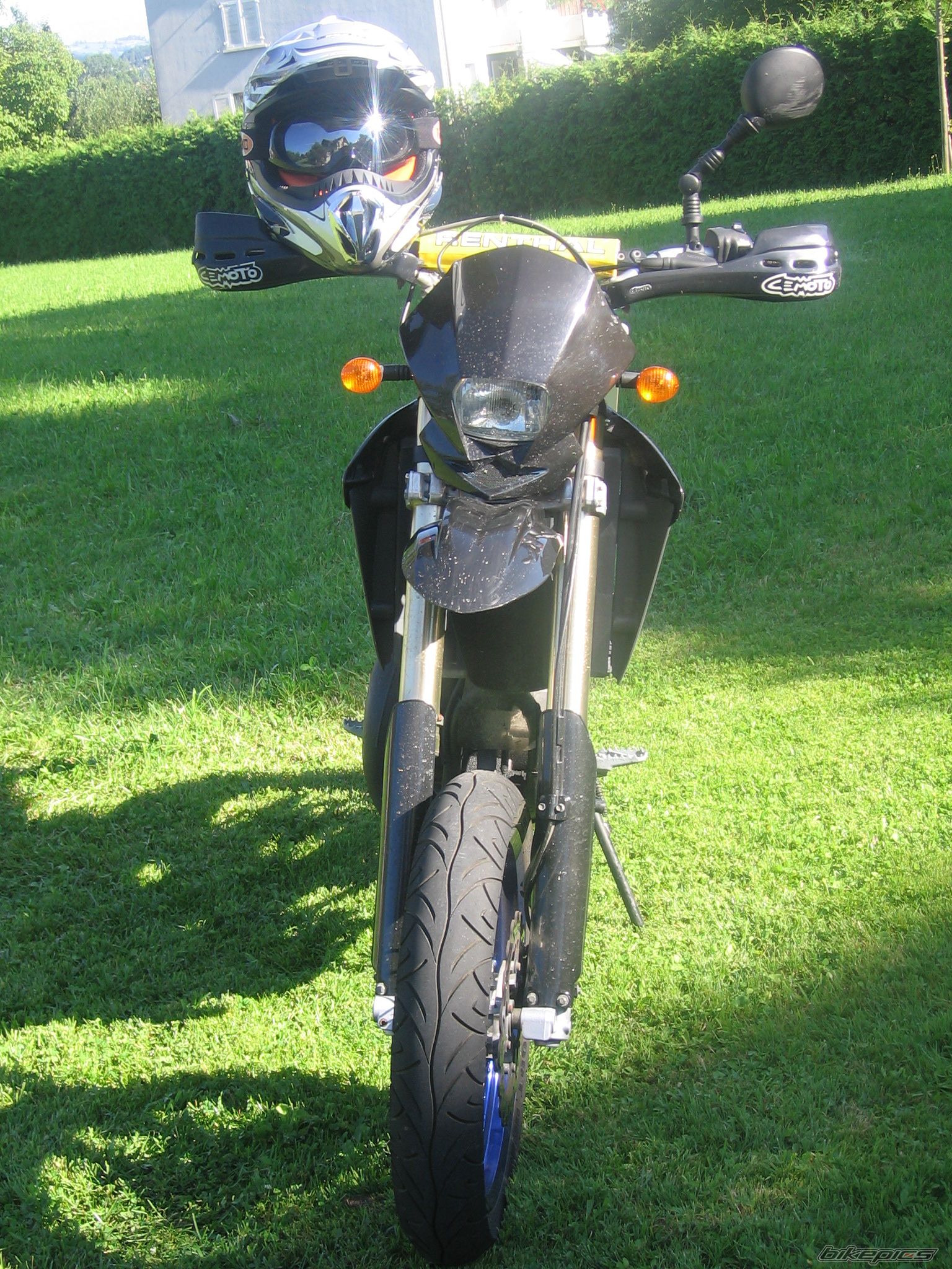Bike Photo 989190